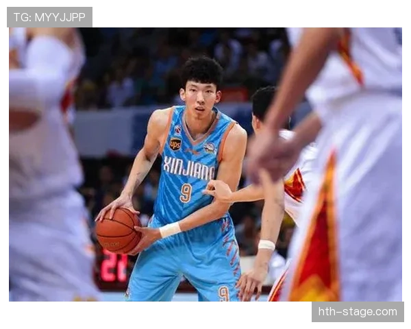 哈维·西蒙斯状态稳健，助埃因霍温强势重返争冠行列