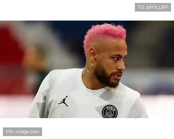 扎伊恩无球移动助攻提升，内线对抗中效率明显优于扬尼斯